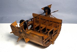 Barco de propulsión con ruedas. Modelo del dibujo de Leonardo da Vinci. Museo de Ciencia y Tecnología, Milán.