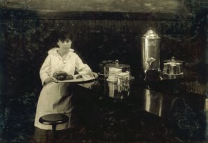 Una joven camarera, Delia Kane de Lewis Wickes Hine