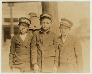 Mensajeros en Jacksonville, Florida, 1913 de Lewis Wickes Hine