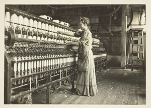 Antiguo hilandero en una fábrica de algodón del Sur