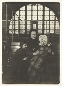 Familia rusa, Ellis Island de Lewis Wickes Hine