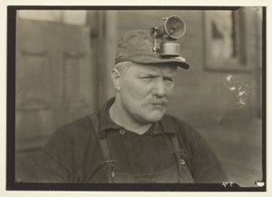 Este hombre, escocés, era llamado el poeta de las minas, Eastern Pennsylvania Coal Mine de Lewis Wickes Hine