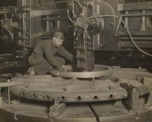 Trabajador en una rectificadora de Lewis Wickes Hine