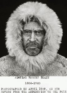 El explorador americano Robert Edwin Peary (1856-1920) fotografiado en abril de 1909 regresando de su expedición al Polo Norte