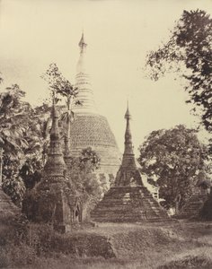 Rangún: Vista cercana de la pagoda Shwe Dagon,noviembre de 1855 (foto) de Linnaeus Tripe