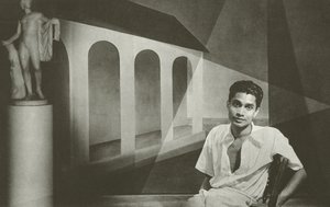 "Y nada me sorprende" (foto b/n) de Lionel Wendt