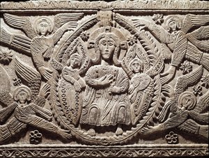Arte lombardo: Cristo en gloria, bajo relieve del altar del Duque Rachis (Ratchis o Ratgis) - Escultura, arte lombardo, 737-744 (Relieve del Altar de Ratchis representando a Cristo en gloria) Cividale del Friuli, Museo Cristiano, tesoro de la catedral