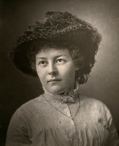Adela Measor, actriz irlandesa, 1882 de London Stereoscopic and Photographic Co