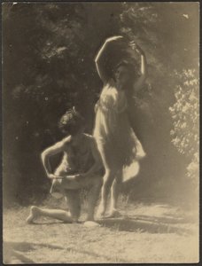 [Bailarinas en el jardín] de Louis Fleckenstein