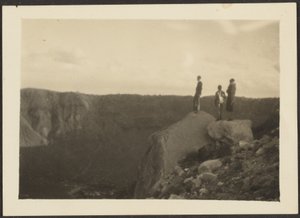 [Figuras en paisaje]
