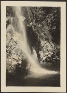 [Paisaje con cascada] de Louis Fleckenstein