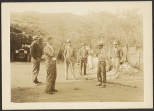 [Hombres en la granja] de Louis Fleckenstein