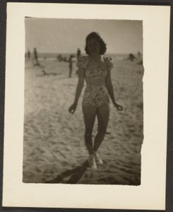 [Mujer en Bikini] de Louis Fleckenstein