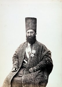 Un hombre con ropa tradicional. Irán de Luigi Montabone
