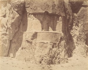 6 [Naksh-i Rustam, cerca de Persépolis], 1840s-60s de Luigi Pesce