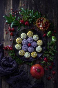 Pasteles de luna de otoño con granadas