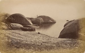 Bloques de descomposición en la isla de Paquetá en Río de Janeiro