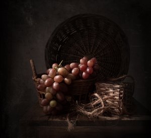 Uvas «Dark Harvest» de Margareth Perfoncio