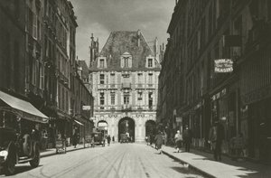 París: Rue de Birague (foto en blanco y negro)
