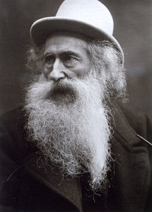 Retrato de medio cuerpo del anciano escultor Vincenzo Gemito