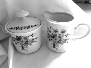 Azucarero y cremera Forget-Me-Not