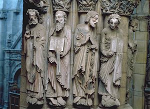 (Detalle) del Pórtico de la Gloria que representa a los apóstoles