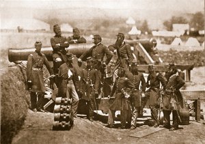 General Corcoran (extremo izquierdo) y Oficiales de los Voluntarios de Nueva York 69, 1861-65 de Mathew B. Brady