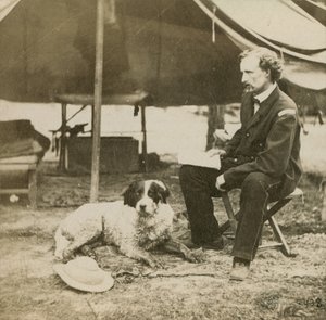 El general Custer (1839-76) en su cuartel general, c.1864