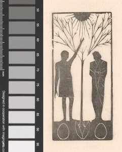 Dos figuras cerca de un árbol