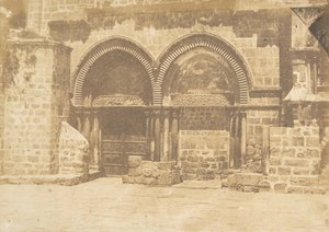 Fachada de la Iglesia del Santo Sepulcro, en Jerusalén No. 1, 19 de agosto de 1850 de Maxime Du Camp