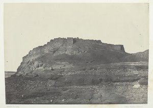 Fortaleza de Ibrym Antigua Premmis, vista tomada al sur, Nubia, 1849-51, impresa en 1852 de Maxime Du Camp