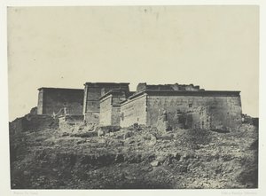 Gran Templo de Isis en Filé, Vista General Tomada del Norte, Nubia, 1849-51, impreso 1852 de Maxime Du Camp