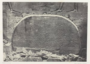 Gran Templo de Isis en Philoe, Proscynema (Acto de Adoración); Nubia, lámina 75 del álbum "Egypte, Nubie, Palestine et Syrie" (1852). de Maxime Du Camp