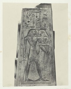 Palais de Karnak, pilar frente al santuario de granito, Tebas de Maxime Du Camp