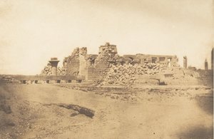Ruinas de la sala hipóstila del Palacio de Karnak - Vista tomada desde el suroeste, 1849-50 de Maxime Du Camp