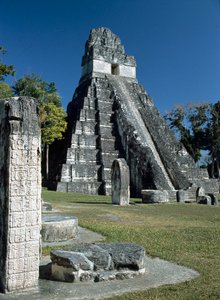 Templo I de Tikal o Templo del Gran Jaguar, siglos VII a VIII