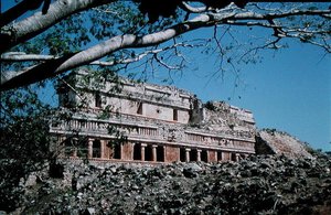 Vista del Gran Palacio de Mayan Mayan