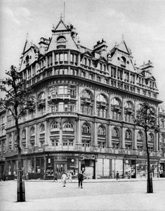 Edificio Strand que alberga la oficina de la Conservación del Támesis, 1926-1927 de McLeish
