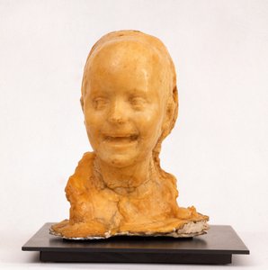 La pequeña risueña