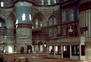 Arte otomano: vista interna de la Mezquita Azul construida entre 1609 y 1616