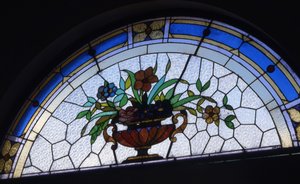 Ventana colonial de Mexican School
