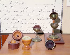 Condensador esférico de Faraday, c.1837 (técnica mixta) de Michael Faraday