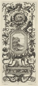 Panel Ornamental Coronado por la Cabeza de una Mujer y Dos Pavos Reales