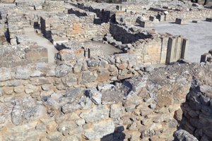 Sitio arqueológico minoico de Phaistos. Complejo noreste. Estas habitaciones se usaban para almacenar valiosos vasos rituales. El famoso 