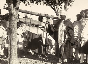 Construyendo un Imperio en la era fascista: campanas abisinias, 09/05/1936 de Modestino Baldinetti