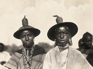 Construyendo un Imperio en la era fascista: elegancia abisinia, 09/05/1936 de Modestino Baldinetti