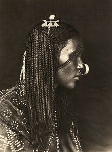 Construyendo un Imperio en la era fascista: niña musulmana, 09/05/1936 de Modestino Baldinetti