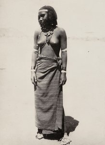 Construyendo un Imperio en la era fascista: una mujer Cunama, 09/05/1936
