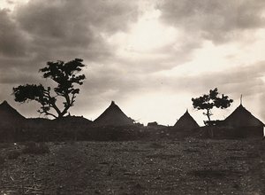 Construyendo un Imperio en la era fascista: atardecer en Mai Zaghenà, 09/05/1936 de Modestino Baldinetti