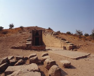 Grecia antigua: vista de la entrada a la tumba de Agamenón llamada 